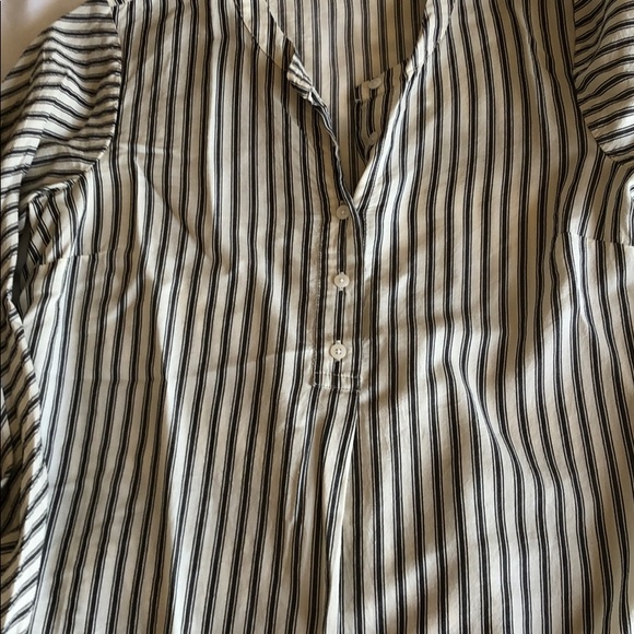 Like-New Madewell popover wise sleeve shirt - Picture 3 of 3